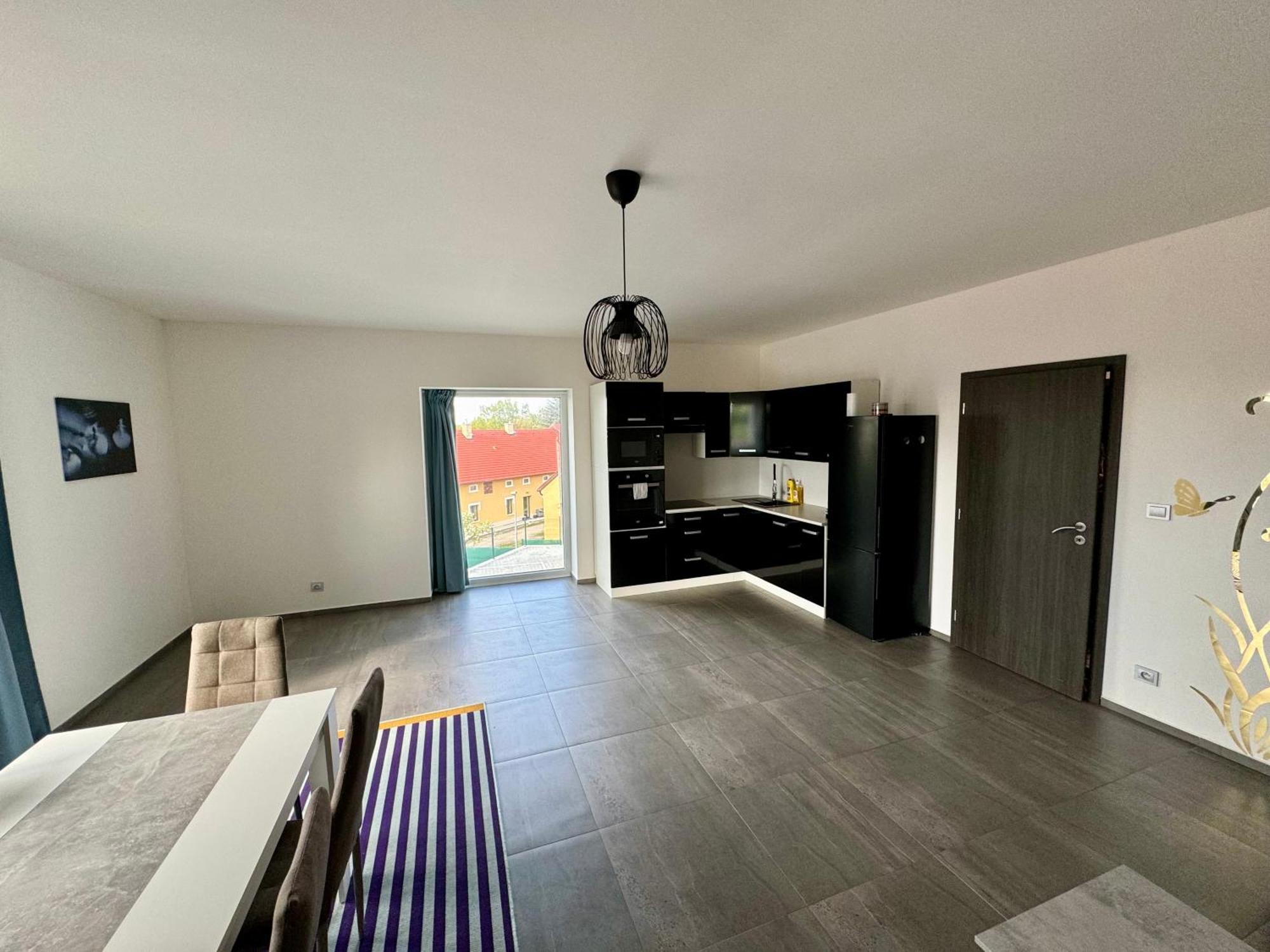 Byt Apartman 74M2 Vyhled Klid Priroda Prag Dış mekan fotoğraf