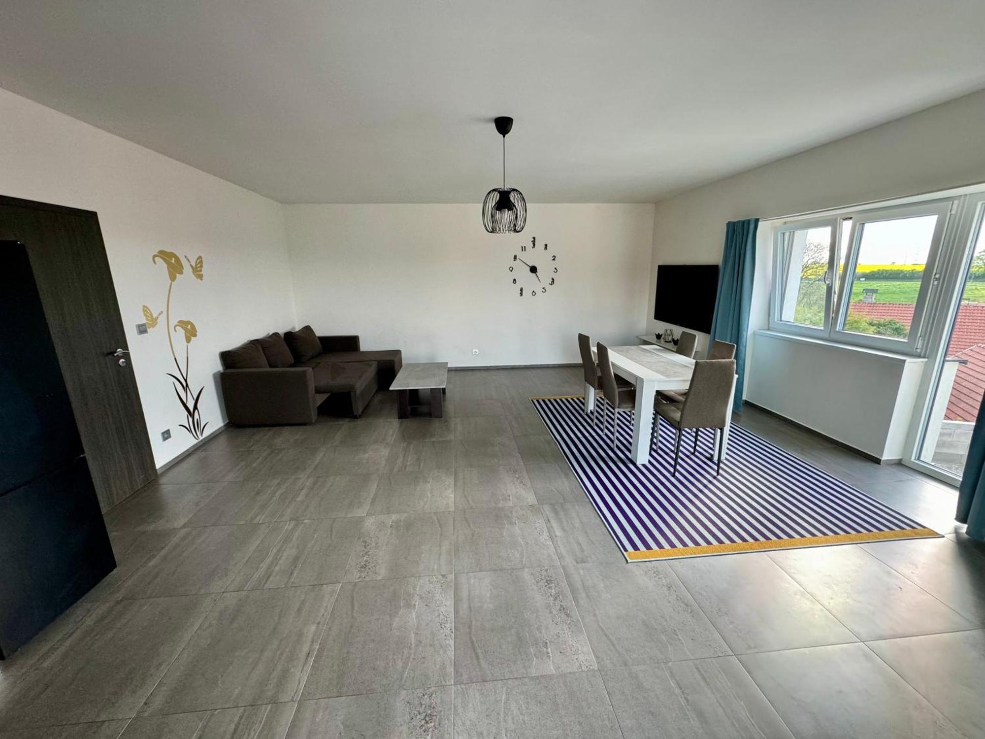 Byt Apartman 74M2 Vyhled Klid Priroda Prag Dış mekan fotoğraf